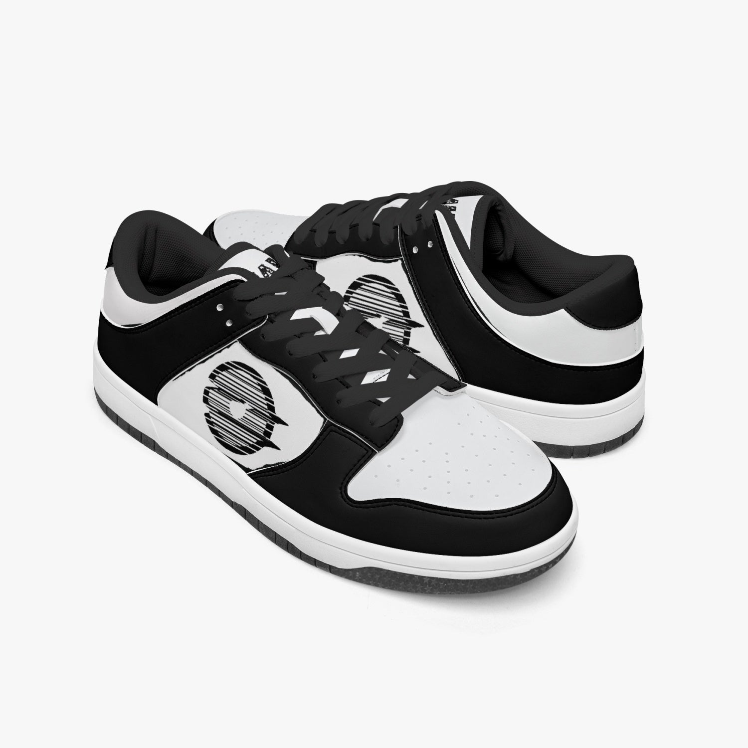 Dunk Stylish Low-Top Leather Sneakers / Black & White KilyClothing