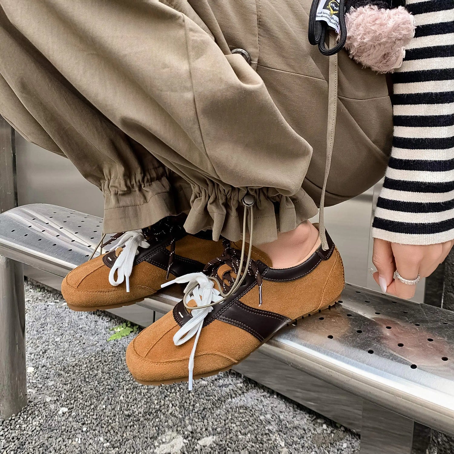 Zapatos casuales de cuero genuino con cordones para primavera y verano, planos, elegantes y concisos, zapatillas blancas, zapatos vulcanizados sexys para mujer