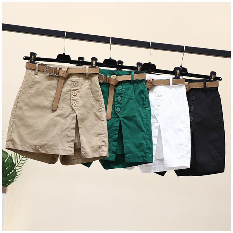 Casual Shorts, straight wide-leg high-waisted loose made of cotton. KilyClothing